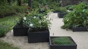 An Outdoor Garden Design Sample With