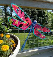 How To Refresh Metal Garden Decor