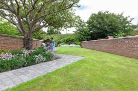 Low Maintenance Front Garden Ideas