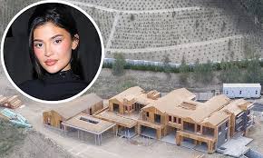 Kylie Jenner S Mega Mansion In