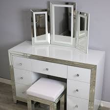 White Mirrored Bedroom Set Of 7 Drawer