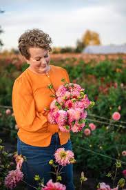 Planning A Cut Flower Garden To