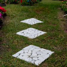Woodside 33cm Decorative Garden Pathway
