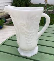 Small Vintage Anchor Hocking Milk Glass