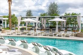 Best Luxury Apartment Pools In Houston