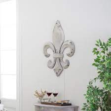 Decmode Vintage Metal Fleur De Lis Wall