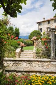 Contemporary Italian Gardens Living