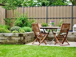 Garden Fence Decor Ideas To Reimagine