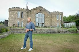 Dad Who Built Cheeky 1million Castle