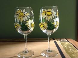 Hand Painted Daisy Wine Glasses