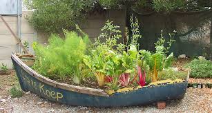 15 Unusual Vegetable Garden Ideas