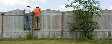 What Is The Legal Height For A Fence