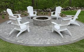 Fire Pit Designs To Maximize Outdoor