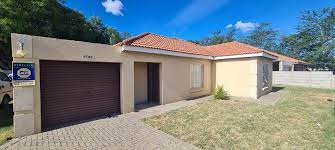 3 Bedroom House For In Lephalale