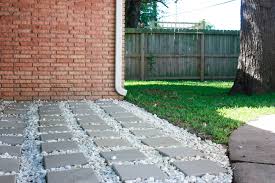 How To Lay A Patio With Pavers Diy