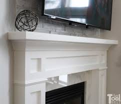 Modern Farmhouse Mantel Makeover