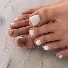 71 Toe Nail Designs To Keep Up With Trends