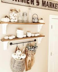 30 Elegant Kitchen Shelf Décor Ideas