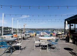 13 Best Rooftop Bars In Seattle 2024