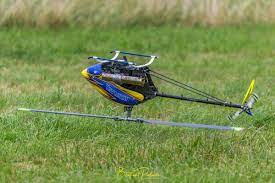 whiplash g ii gas powered helicopter