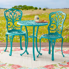 Patio Furniture For A Private Outdoor Oasis