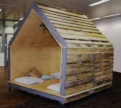 Pallet Playhouse Projects For Kids