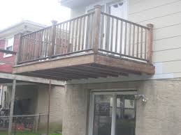 the cantilevered balcony