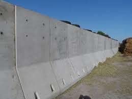 Retaining Wall Construction Service At