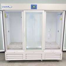 Triple Door Chromatography Refrigerator