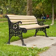 Classic Victorian Park Bench Nova