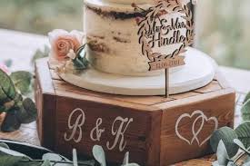 Wedding Cake Stands 19 Chic Ways To