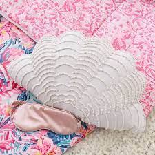 Lilly Pulitzer S Pillow Pottery