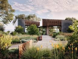 Field Architecture Clads Flowing Sonoma