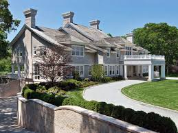 Historic Mansion In The Hamptons