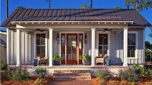 Why 800 Square Feet Is The Right Size