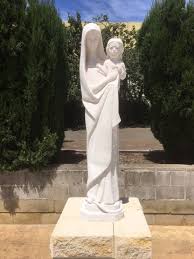 Chevalier College New Olsh Statue
