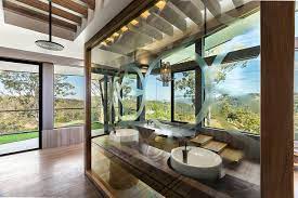 Luxe Lodge Master Ensuite One Way