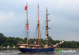 vessel loa sailing ship imo mmsi