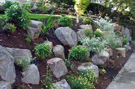 Boulders In Landscapes Landscaping