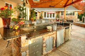 3 Outdoor Kitchens You D Want In Your