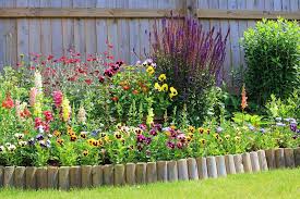 15 Awesome And Easy Garden Border Ideas