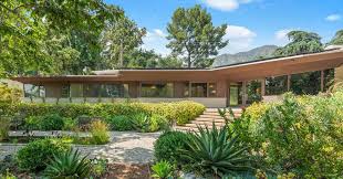 Lloyd Wright S House In California