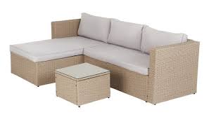 Lift With Robust Rattan Furniture