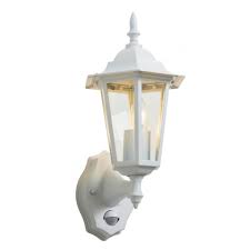 Ip44 Traditional Wall Lantern In White
