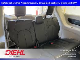 New 2023 Chrysler Pacifica Hybrid
