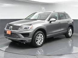 Used 2016 Volkswagen Touareg For