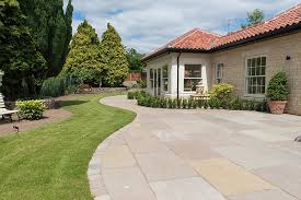 Top 3 Natural Stone Paving Slabs
