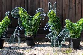 Topiary Art Custom Plant Sculptures