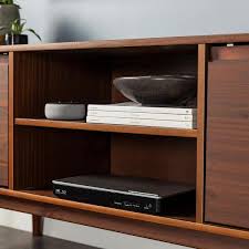 Welwick Designs 58 In W Walnut Solid Wood Tv Stand With Cutout Cabinet Handles Max Tv Size 65 In
