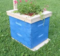 Build A Bee Hive Planter Free